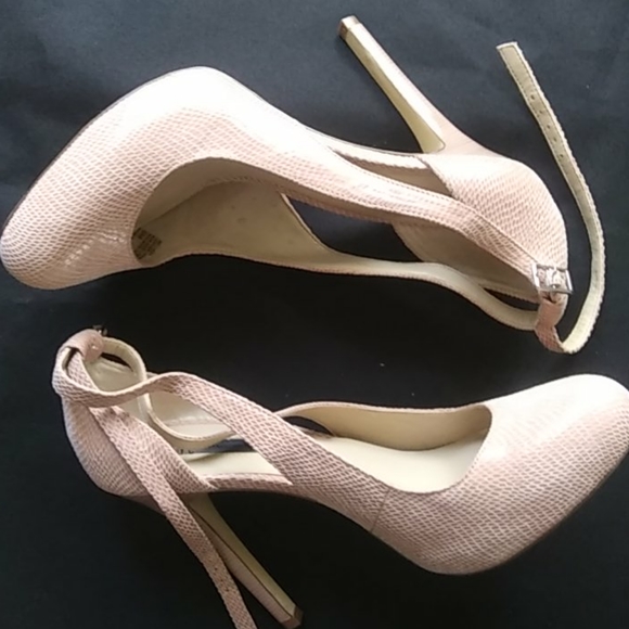 🚨Recent Price Drop🚨INC International Concepts Lucey Women’s Heels - Picture 4 of 8